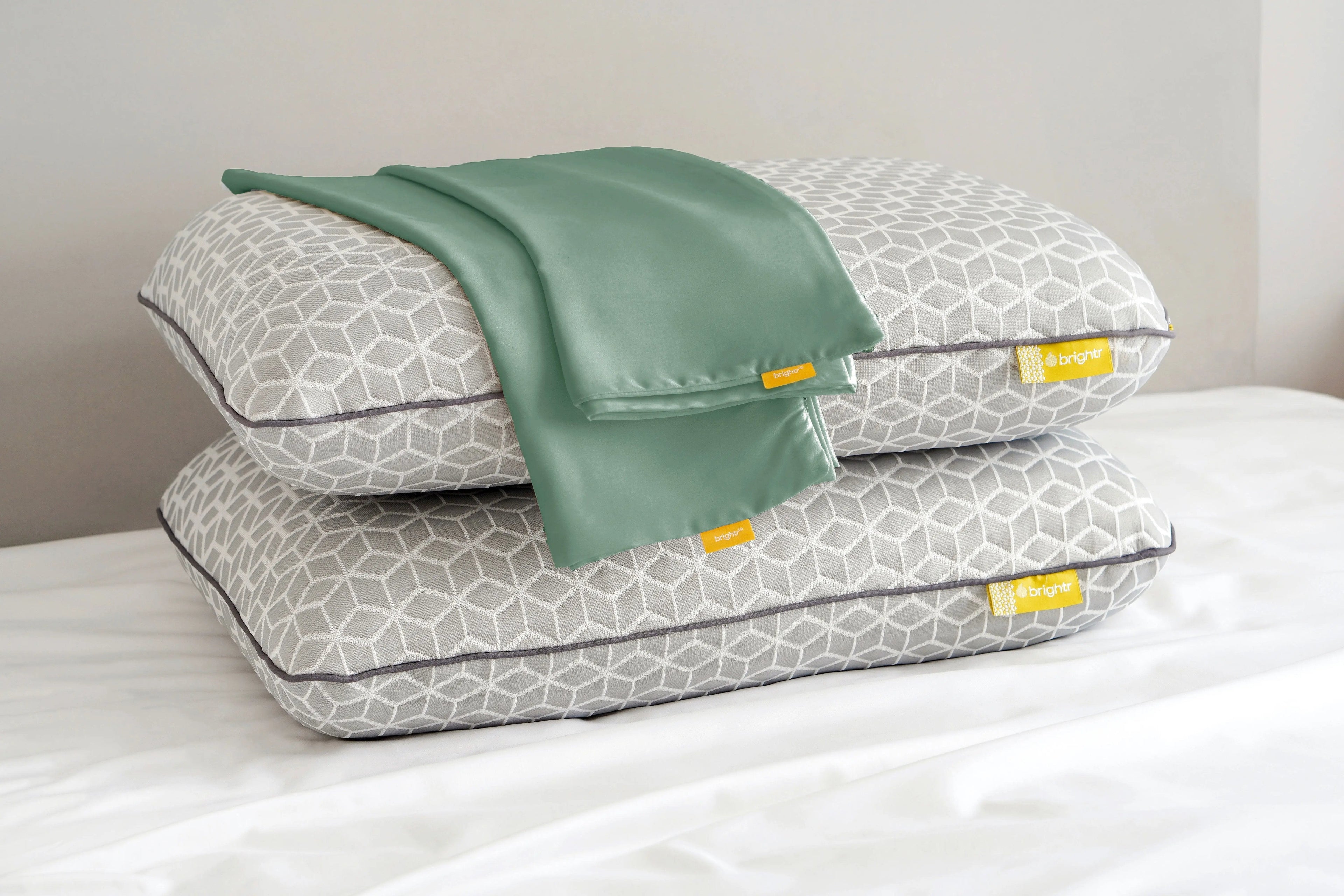 Brightr® Eclipse pillow & Copper pillowcase bundle