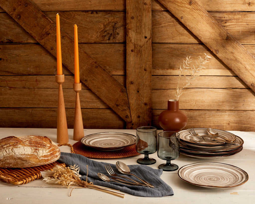 Hanoi Porcelain Round Dinner Plate