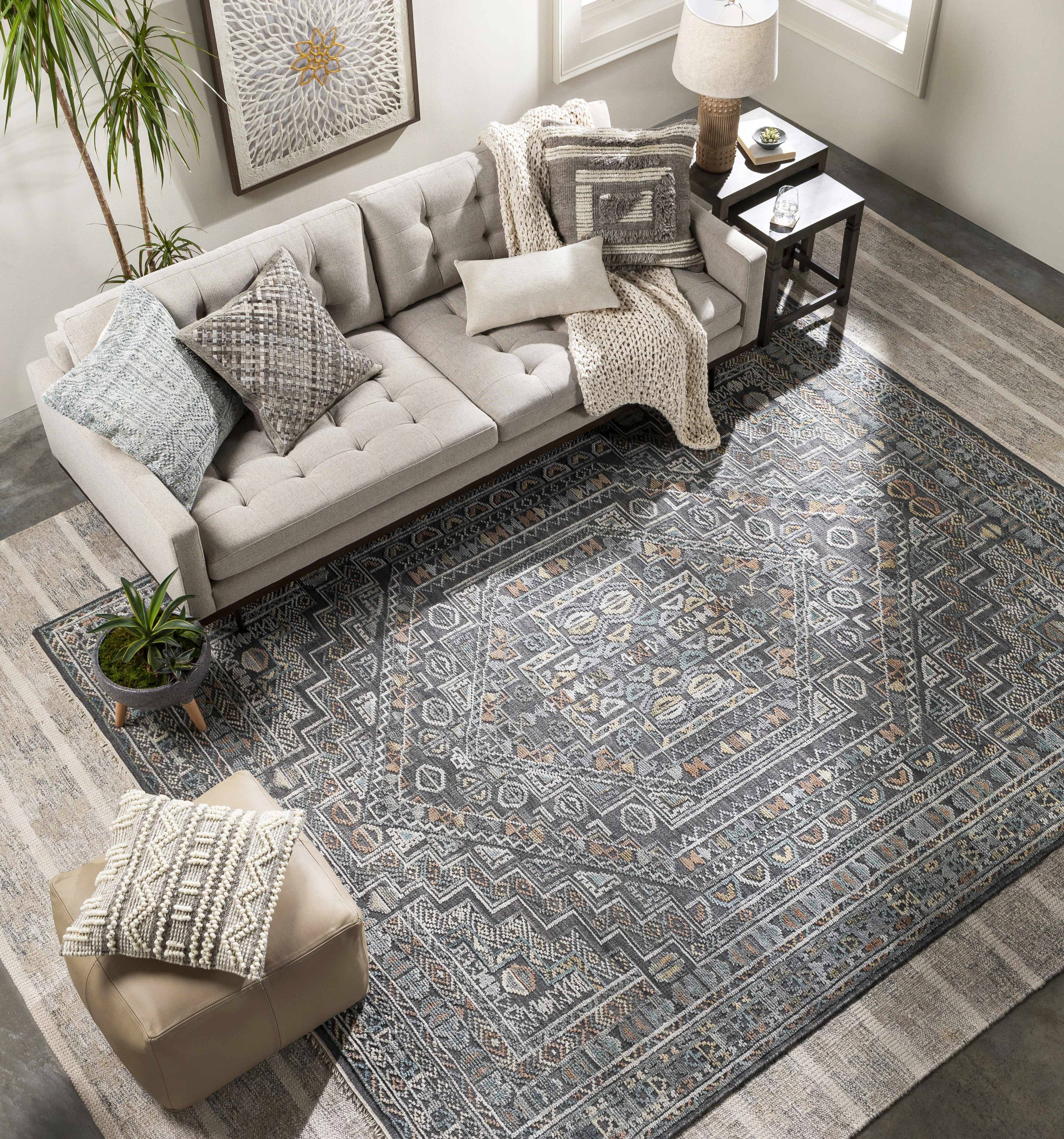 Akle Premium Hand Knotted Wool Area Rug-1