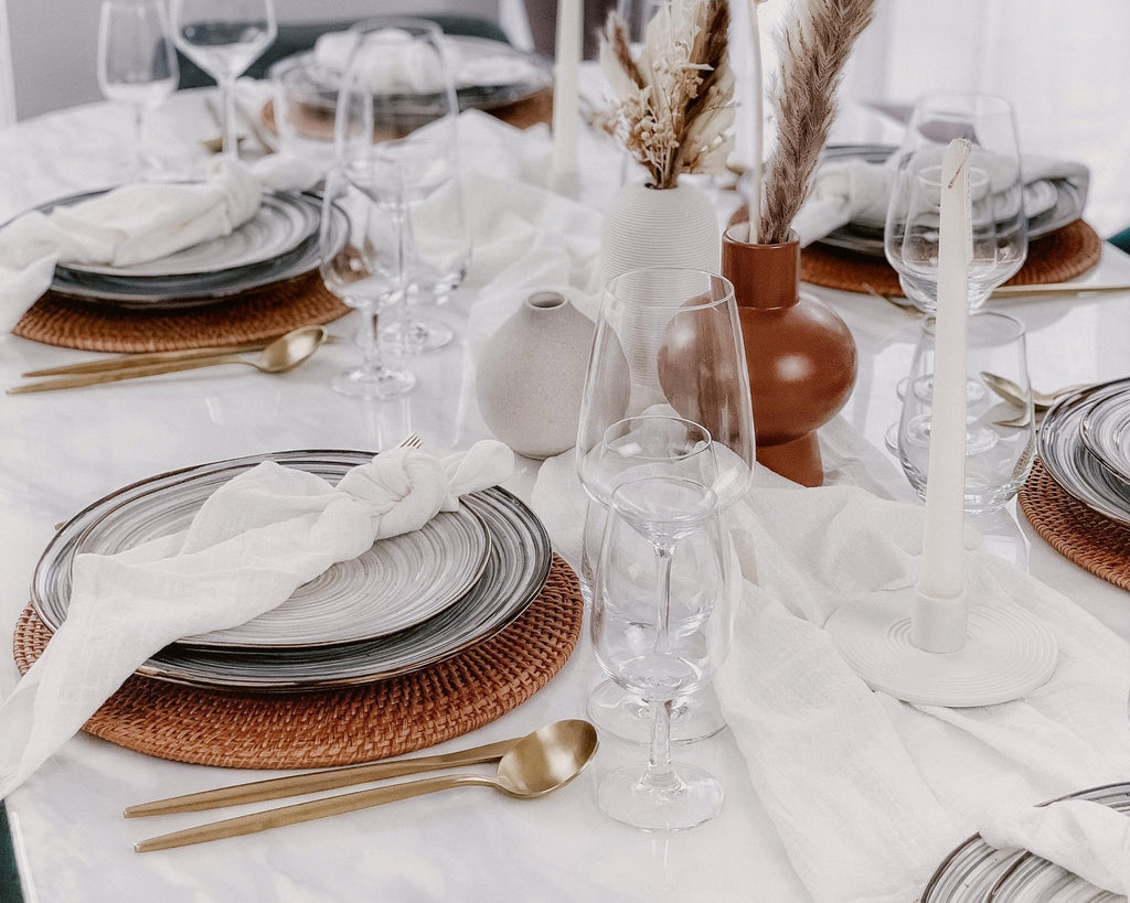 Hanoi Porcelain Round Dinner Plate