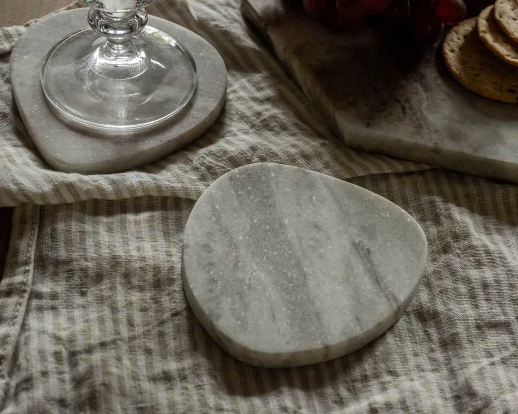 Amie Natural Polished Marble Coasters Irregular Shape