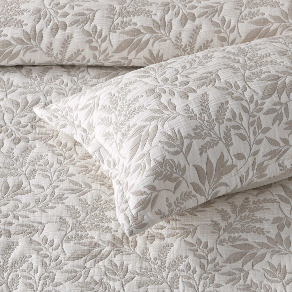 NNEDSZ Bianca Ameila Stone Jacquard Quilted Foliage Bedspread Set Queen