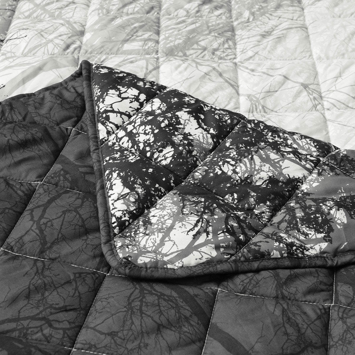 NNEDSZ Bianca Boscage Black Forest Printed Quilted Polyester Coverlet Set Queen/King